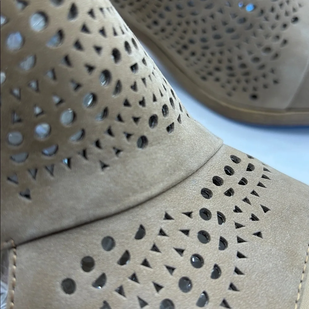Van Eli Tan Perforated Wedge Sandals